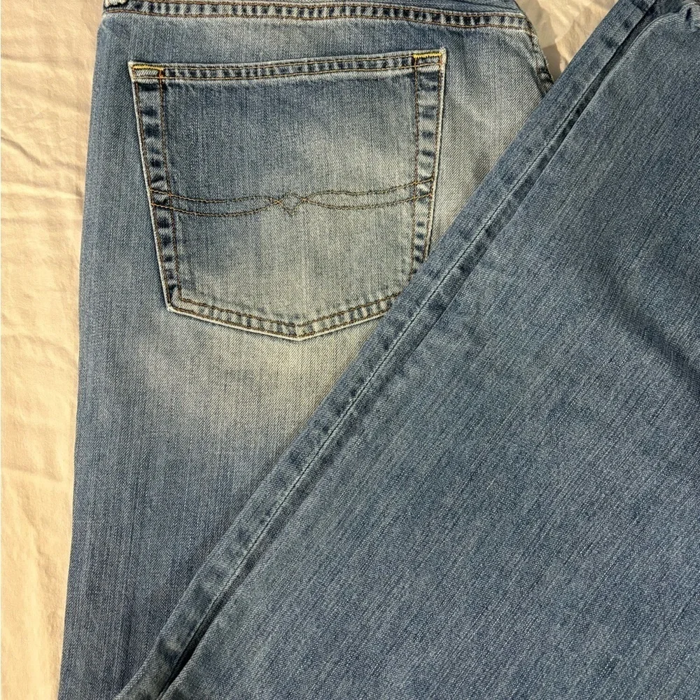 Lucky‎ Brand Faded men’s blue jeans